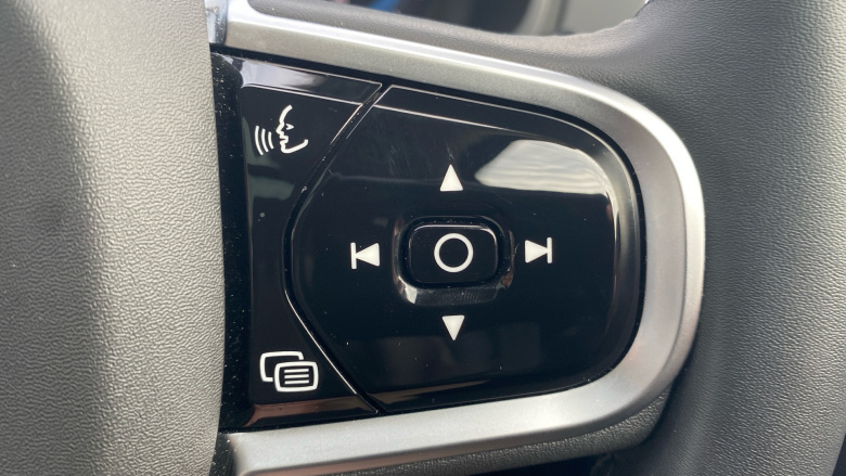 Volvo XC90 2.0 B5P [250] Ultra Dark 5dr AWD Geartronic Petrol Estate